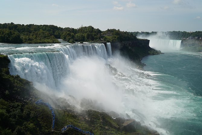 2-Day Niagara Falls USA Tour from Boston - Day 1 night route: State Park to Horseshoe Falls in one evening