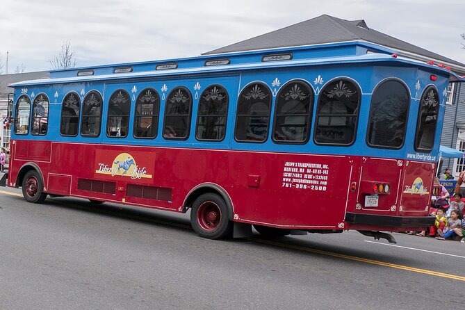 90-Min Narrated Trolley Tour of Lexington and Concord, MA - How the trolley tour works in real life
