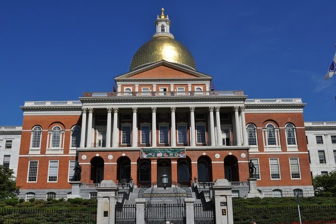 Astounding Scavenger Hunt: Boston The Story of America - Boston’s founding sites, but as a game
