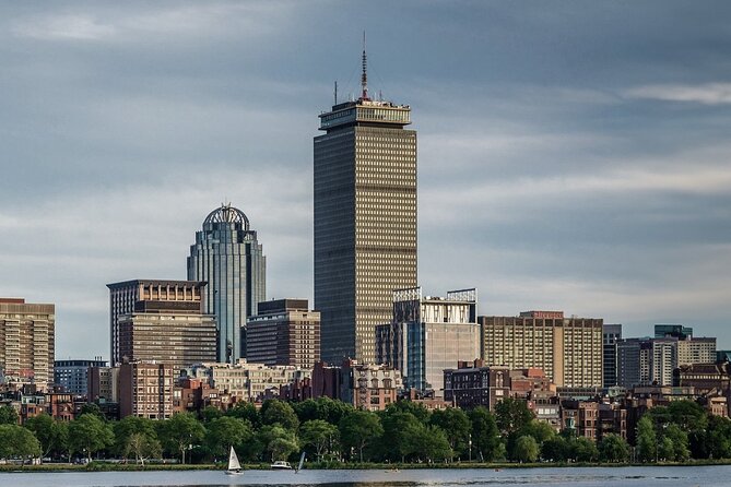 Best Of Boston: Harvard, MIT, Harbor Cruise Small Group Day Trip - Boston Harbor Cruise (Summer) vs Winter Lobster Lunch