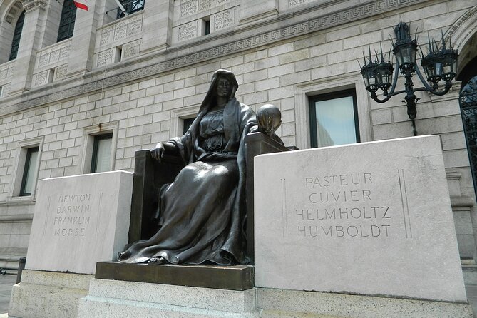 Beyond Boston Freedom Trail: Private Half-Day Walking Tour - Boston Public Garden and the Make Way for Ducklings statues