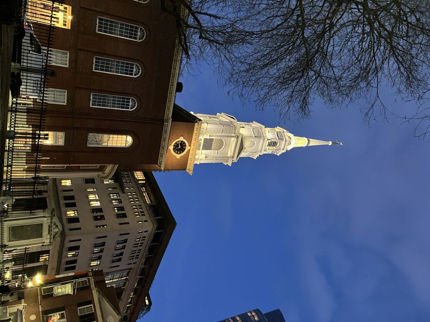 Boston: Beacon Hill True Crime Walking Tour - Meeting at the Massachusetts State House: where the story begins