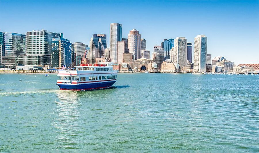 Boston: Boston Harbor Sunset Cruise - The 90-minute rhythm: from harbor landmarks to night lights
