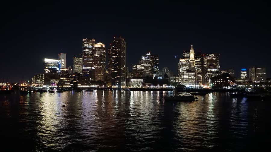 Boston: City Lights Sightseeing Cruise on Classic Boat - What Happens During the Cruise (Downtown to Seaport)