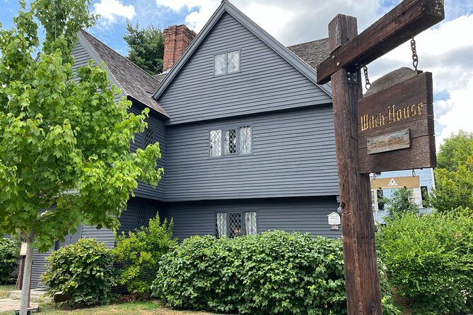 Boston Day Tour by Ferry: Salem Witch Trials Past to Present - Why a ferry day trip makes Salem feel like a trip