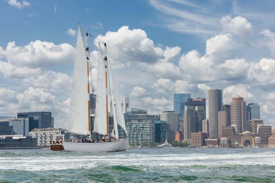 Boston: Downtown Harbor Sailing Cruise - Quick hits before you board