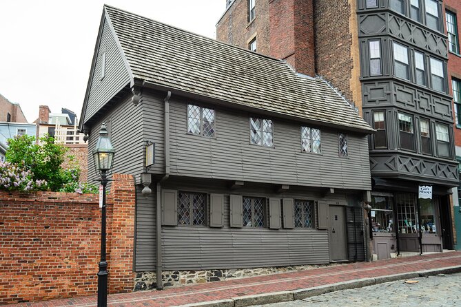 Boston: Freedom Trail History Small Group Walking Tour - State House to Granary Burying Ground: politics, churches, and martyrs