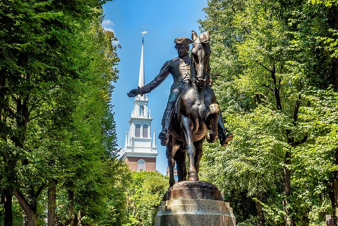 Boston: Freedom Trail History Small Group Walking Tour - North End finish: Old North Church and Copps Hill burial ground