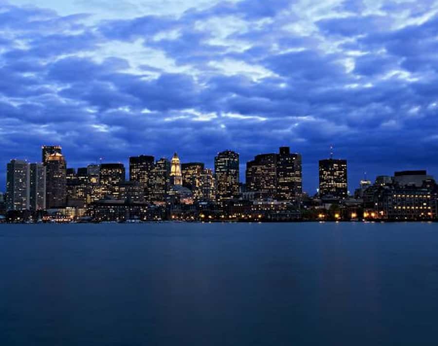 Boston Harbor: Full Moon Cruise with Champagne Option - Boarding at Rowes Wharf: From Ferry Terminal to Gate C