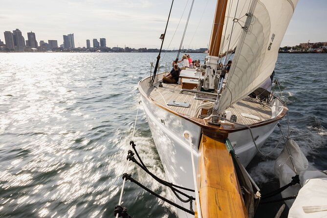 Boston Harbor Sunset Sail Tour - Not narrated, but still not blank: getting value from crew Q&A