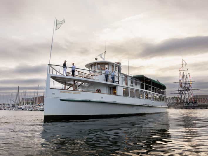 Boston Harbor: Winter Holiday Weekend Brunch Cruise - A few practical tips so the cruise feels smooth