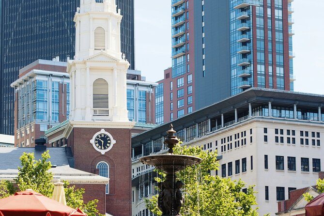 Boston Historical Freedom Trail and Cheers Landmark Tour - A tight 2.5-hour walk through Revolutionary Boston and Cheers