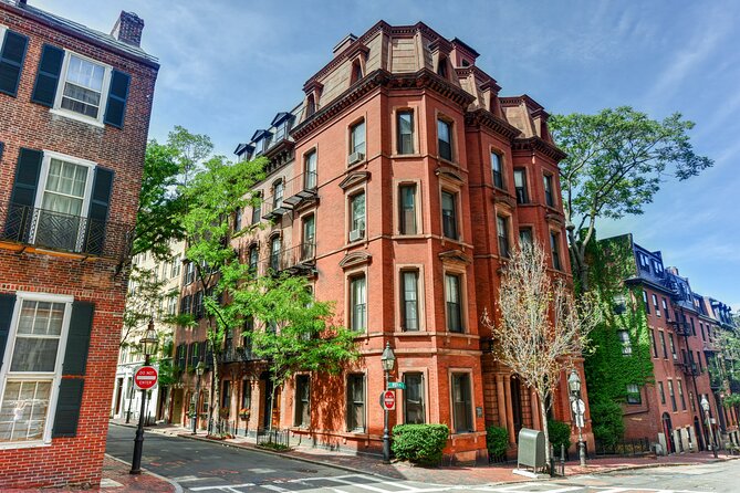 Boston Historical Freedom Trail and Cheers Landmark Tour - Cheers at Beacon Hill: TV fame meets a real Boston stop