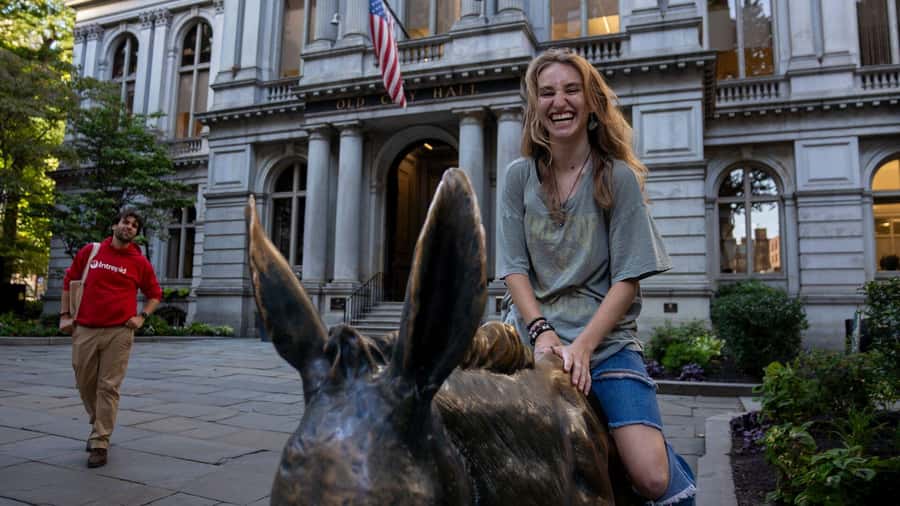 Boston History & Highlights Tour: From Revolution to Today - Starting at the Greenway Carousel and Facing Boston Harbor