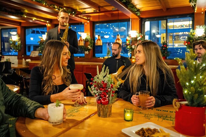 Boston Holiday Cocoa Cruise - Food and service pace: cozy doesn’t always mean perfectly smooth