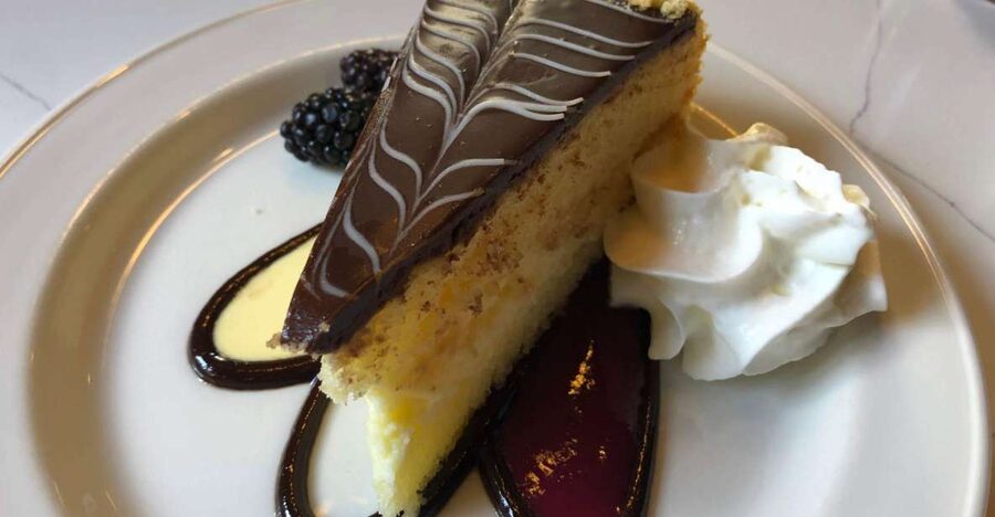 Boston: Iconic Food Tasting & History Tour - Downtown - A downtown Boston food tour that actually teaches
