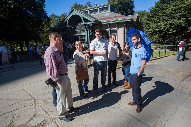 Boston Movie Mile Walking Tour - Stop-by-stop walkthrough: Boston Common, Beacon Hill, and the Cheers finale