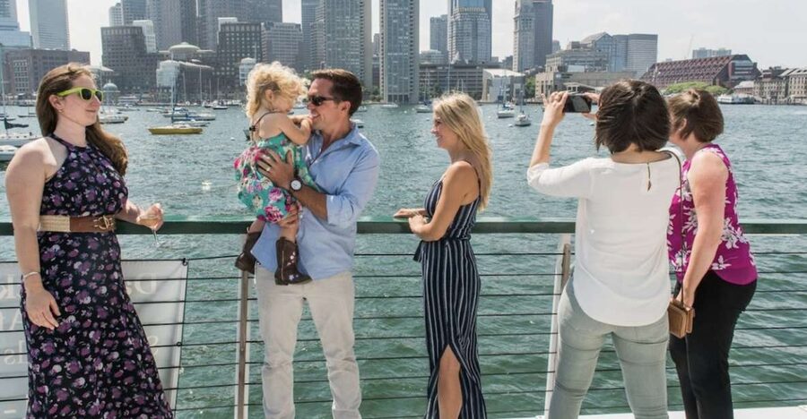 Boston: New England Harbor Cruise - Why the Rowes Wharf departure is such a smart first step