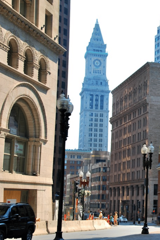 Boston: Old State House/Old South Meeting House Museum Combo - Walking the two-block link on the Freedom Trail