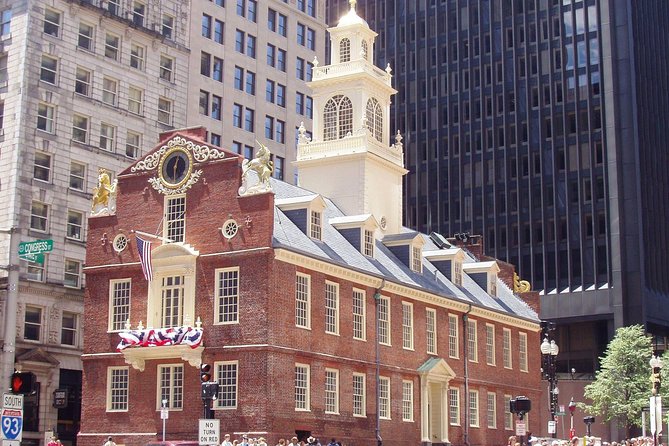 Boston Private City Tour - Cambridge highlights: Harvard Yard, the Harvard Arts Museum, and MIT