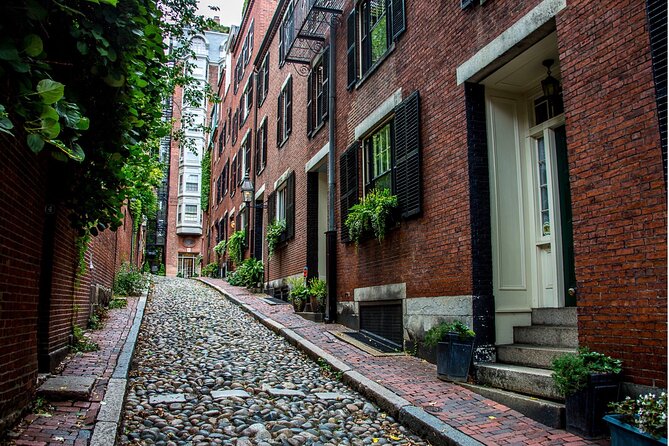 Boston Private Driving City Tour - Guides make the difference: Martin, Joan, and the art of pacing