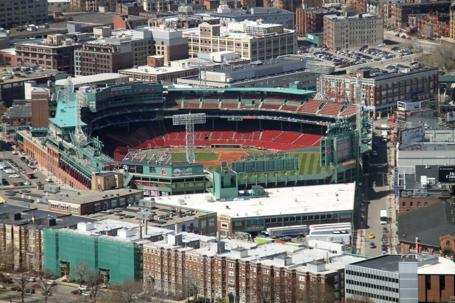 Boston: Private Walking Tour with a Local - Meeting Your Lokafyer: Government Center or The Black Rose