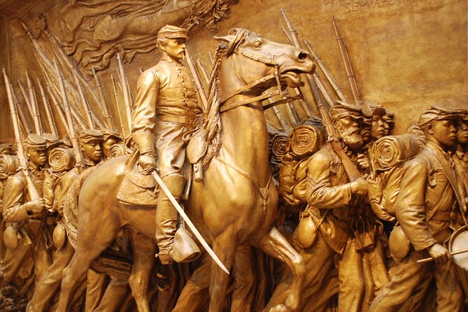 Boston's Freedom Trail: A Revolutionary Walking Tour - Old State House and the Bloody Massacre Moment