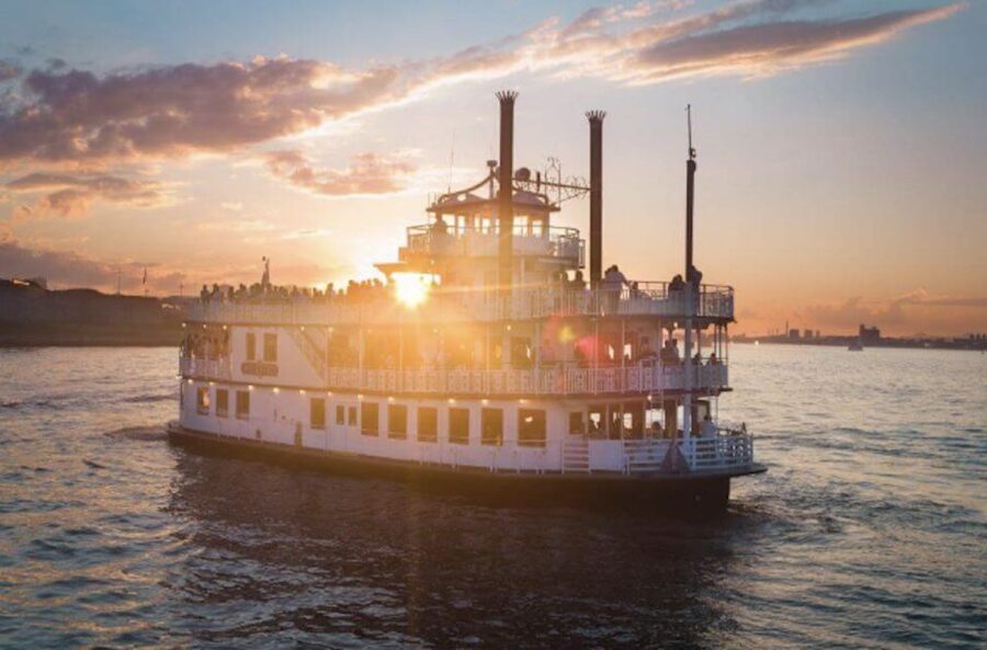 Boston: Scenic Moonlight Harbor Cruise - The 90-minute loop: what you’ll actually see from the water
