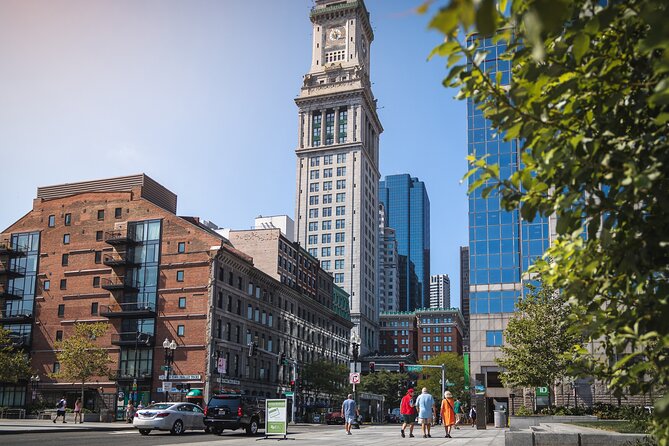 Boston Seafood to Freedom Trail Highlights Private Tour - Your $39 ticket: what you get for lunch and guided storytelling