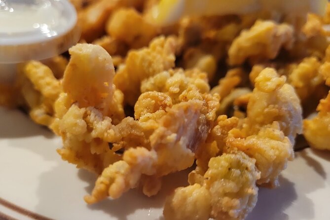 Boston Seafood to Freedom Trail Highlights Private Tour - Samuel Adams to Faneuil Hall Marketplace: revolution talk in a real market