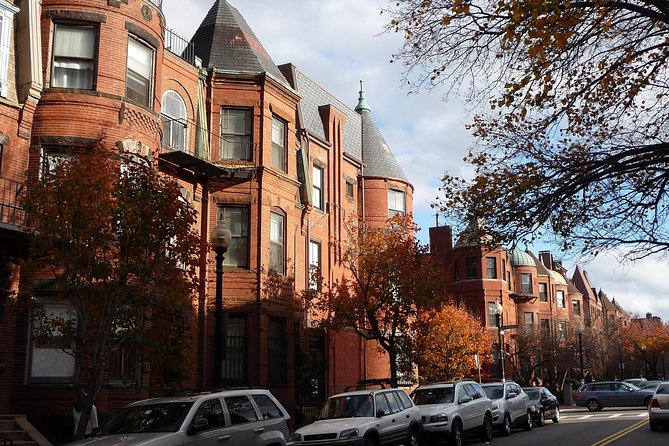 Boston Sightseeing Tour - a fully-narrated driving tour - Back Bay, Fenway, and Boston’s “other” side: architecture and modern identity