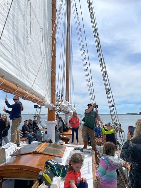 Boston: Sunday Pastry & Prosecco Sail on Boston Harbor - The Full 2-Hour Rhythm: From Fan Pier Out and Back
