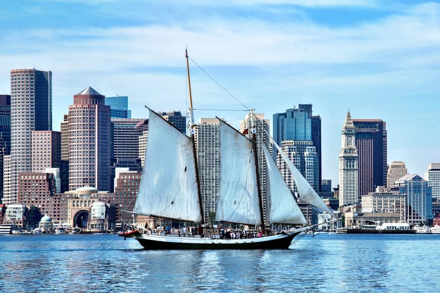 Boston: Sunset Tall Ship Harbor Cruise - 2 hours on the water: how to plan your timing and energy