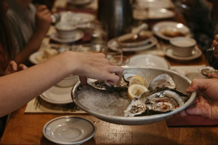 Boston: Ultimate Historic Food & Drink Tour - North End Shift: Lobster Rolls at a Fourth-Generation Family Spot