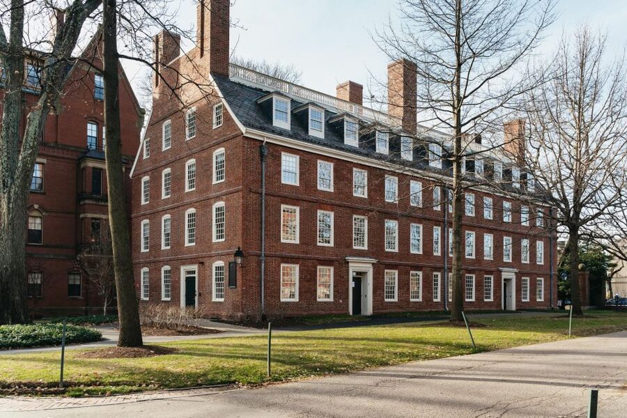 Cambridge: Harvard University Student-Guided Walking Tour - Price and value: what $22 buys you at Harvard