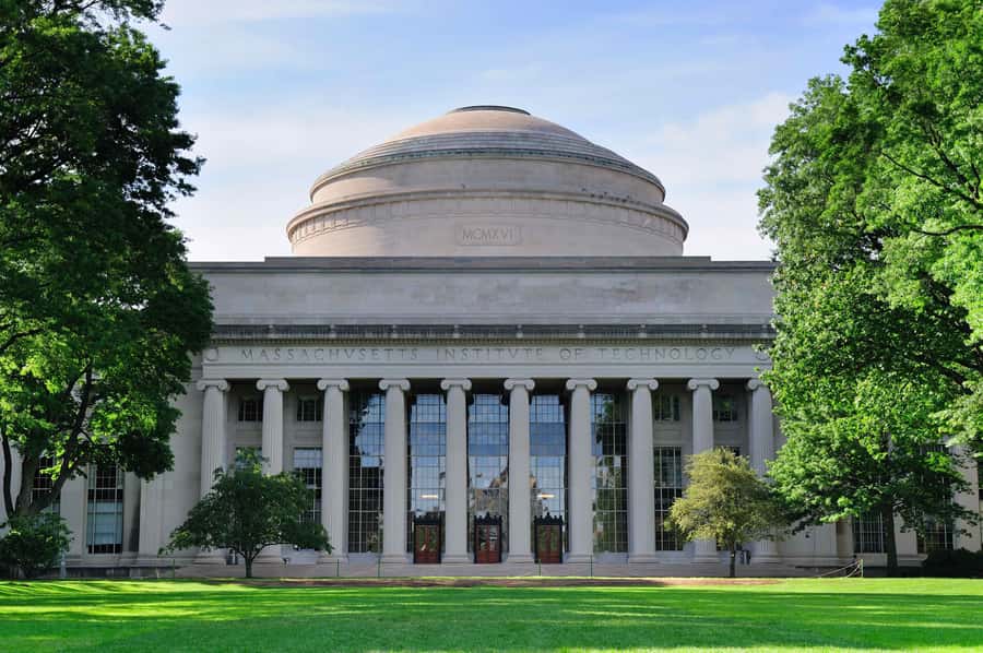 Cambridge, Massachusetts: MIT and Harvard Walking Tour - Ripple Cafe to MIT’s Media Lab: tech culture with real campus context