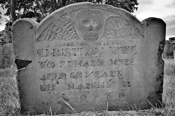 Cemetery and Witchcraft Trials Tour - Stop 2: The Burying Point cemetery walk (about 45 minutes)