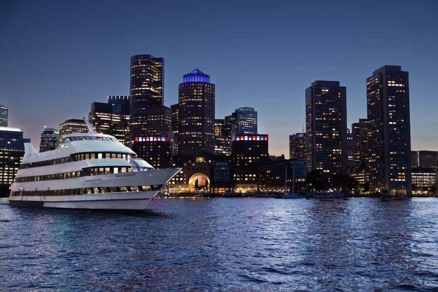 City Cruises Boston: Harbor Buffet Lunch or Dinner Cruise - Why this Boston Harbor buffet cruise feels like a win