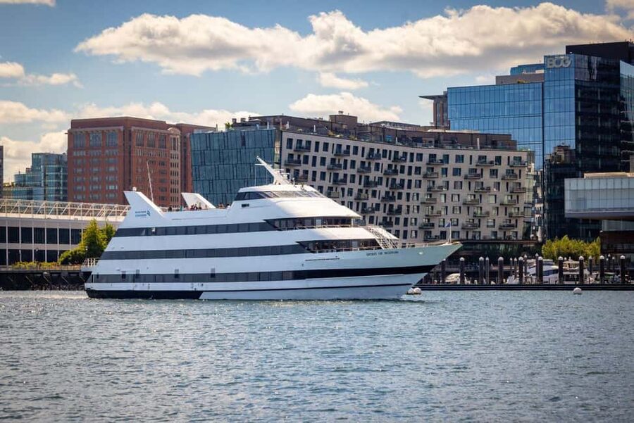 City Cruises Boston: Harbor Buffet Lunch or Dinner Cruise - Price and value: is $77 for 2–3 hours fair?
