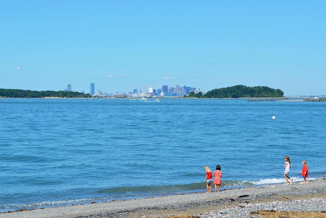 City Cruises Boston Historic Sightseeing Harbor Cruise - The Bunker Hill link: turning a shoreline into a story