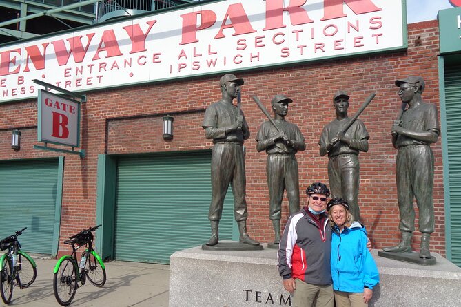 Comfort Hybrid Boston City Bike Rental - Weather, Traffic, and the One Thing You Must Be Ready For