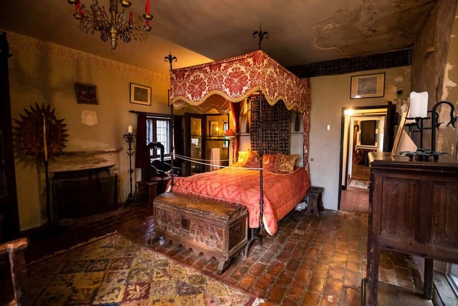 Day Trip from Boston: Explore Hammond Castle Museum - Hammond Castle: medieval-style rooms with an inventor’s twist