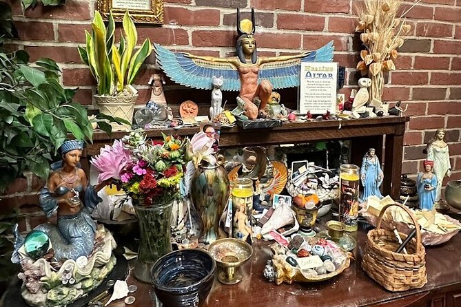 Experience Authentic Salem Séance with Entry Pass - The Omen Atmosphere: Candles, Incense, and That Salem Mood