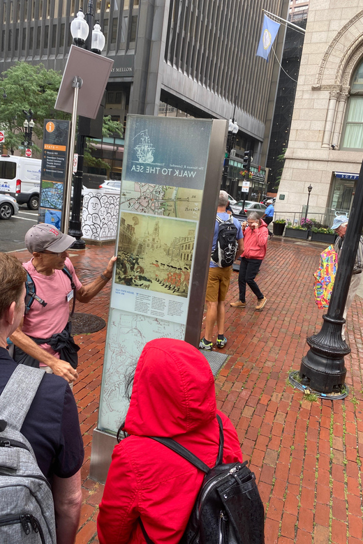 Freedom Trail: Private 1 Hour Walking Tour - Price and value: why $17 per person can be a good deal