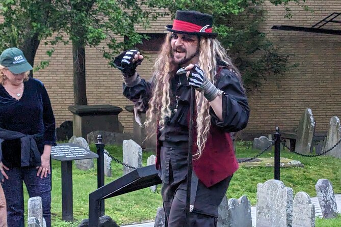 Ghosts and Gravestones Boston Nightwalk - Why a Boston nightwalk with cemeteries beats a standard history stroll