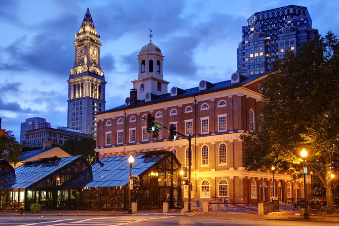 Ghosts of Boston Night-Time Walking Tour - Stop 2: The Old State House and the ghostly town-hall angle