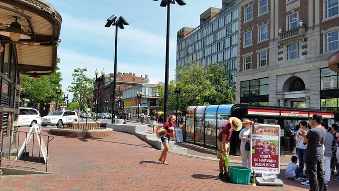 Harvard Square Cambridge Food & Walking Tour - Key things you’ll notice on this Harvard Square tour