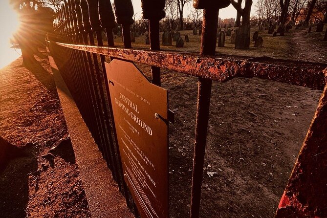 Haunted Boston Ghost Tours - Comfort Tips for an All-Outdoor Evening Walk