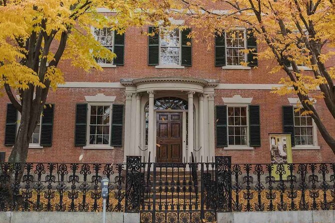 History and Hauntings of Salem Guided Walking Tour - Day vs Night Lantern Tours: How to Pick the Best Departure