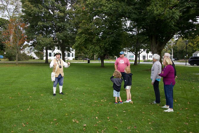 Lexington, MA Battle Green Walking Tour with Costumed Guide - Why Lexington Green feels like the moment before the first shot